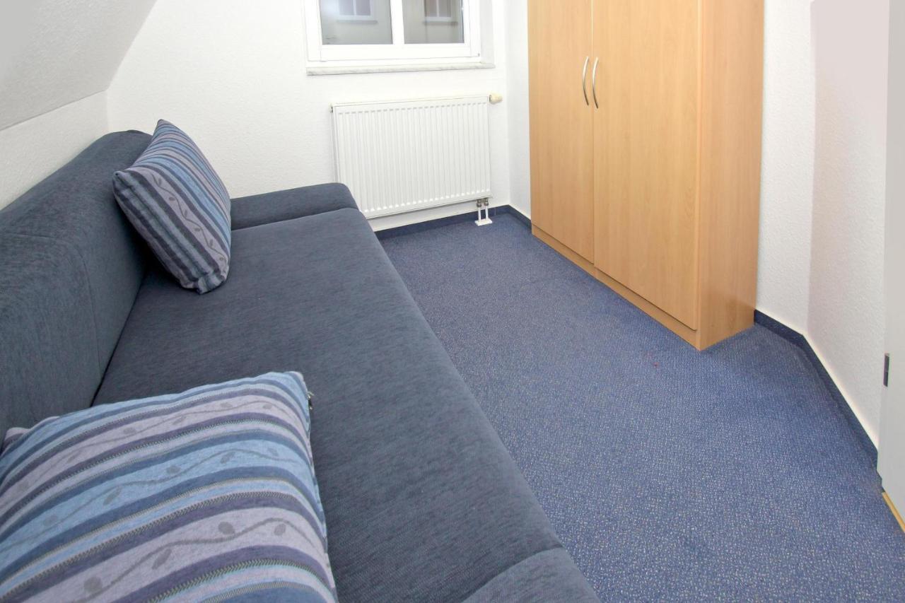 Hafennahe Ferienwohnung Mit Balkon Und Meerblick - Hafenhaeuser Wiek Wohnung 13 Wiek auf Rügen Zewnętrze zdjęcie