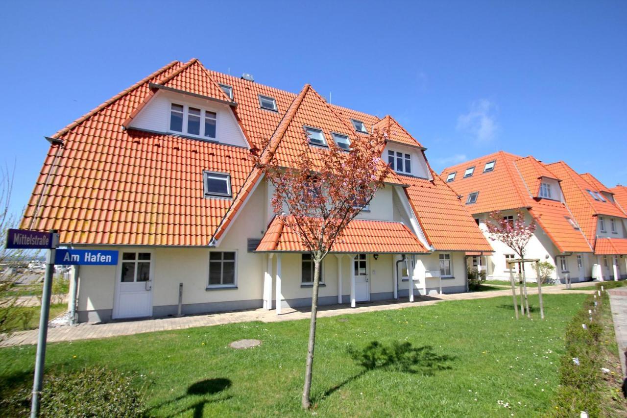 Hafennahe Ferienwohnung Mit Balkon Und Meerblick - Hafenhaeuser Wiek Wohnung 13 Wiek auf Rügen Zewnętrze zdjęcie
